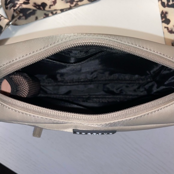 Dog Walking Bag - Picture 6 of 8